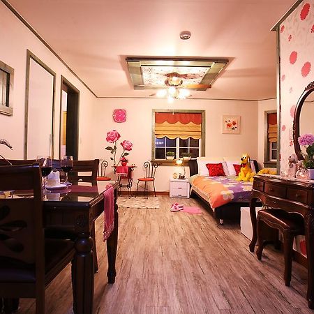 Muju Iris Pension المظهر الخارجي الصورة
